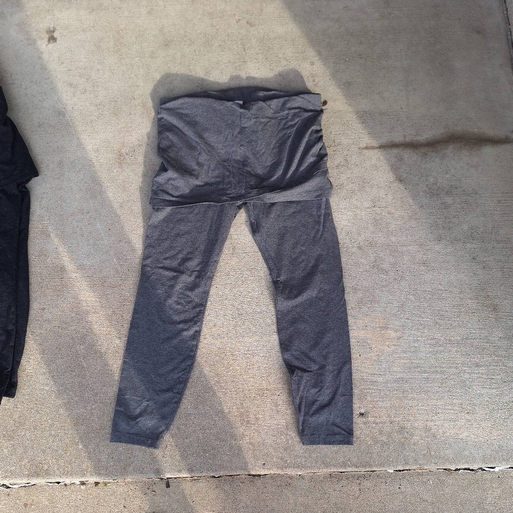 EUC *CAbi M'Leggings 3 PAIRS Skirted LEGGINGS - Picture 7 of 13